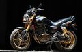 Suzuki Thunder 250 Kena Aura Moge, Tanam Part dan Suspensi Yamaha R6