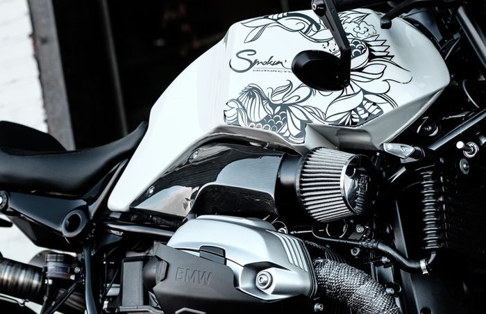 BMW R NineT &ldquo;Ghost Dog&rdquo; custom cafe racer dari Smokin&rsquo; Motorcycles