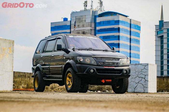 Modifikasi Isuzu Panther Grand Touring