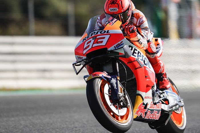 Marc Marquez, meski terjatuh dua kali tetap dapat pujian dari tim