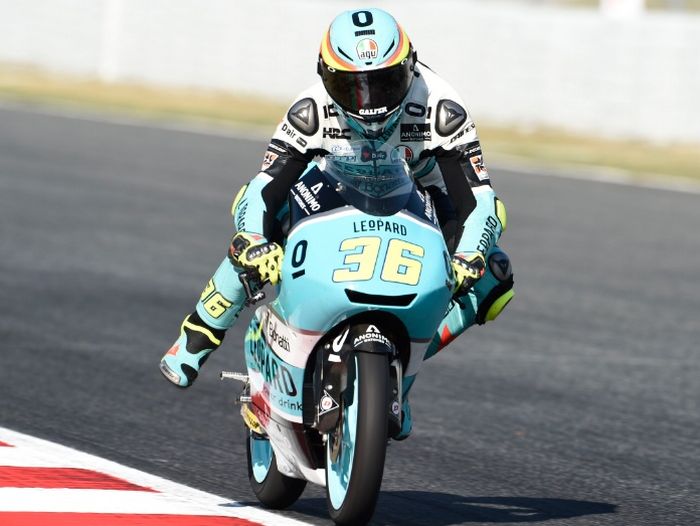 Joan Mir tampil di kelas Moto3 dan berhasil menjadi juara dunia pada musim 2017