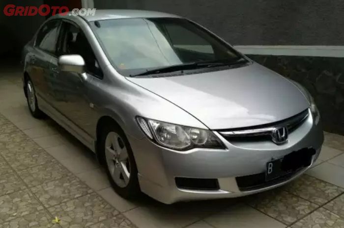 Honda Civic lansiran 2006 dijual mulai Rp 125 jutaan