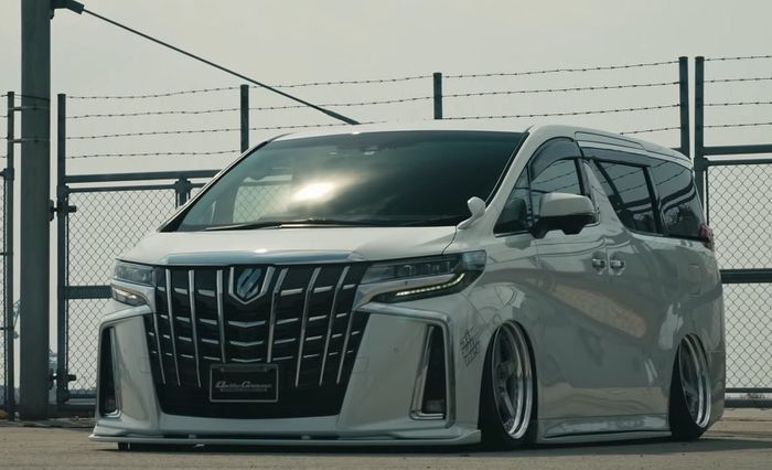Alphard Aimgain: Mewah, Sporty, dan Ekspresif dalam Satu Kesatuan