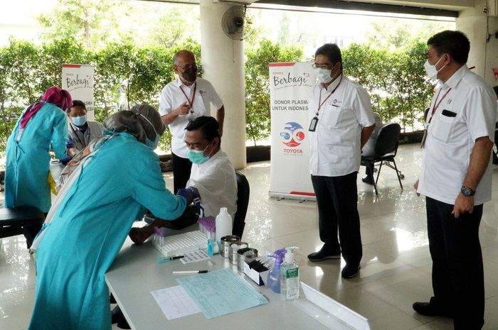 Kepedulian dan kesiapsiagaan membantu sesama diwujudkan Toyota Indonesia dengan menggandeng Palang Merah Indonesia (PMI)