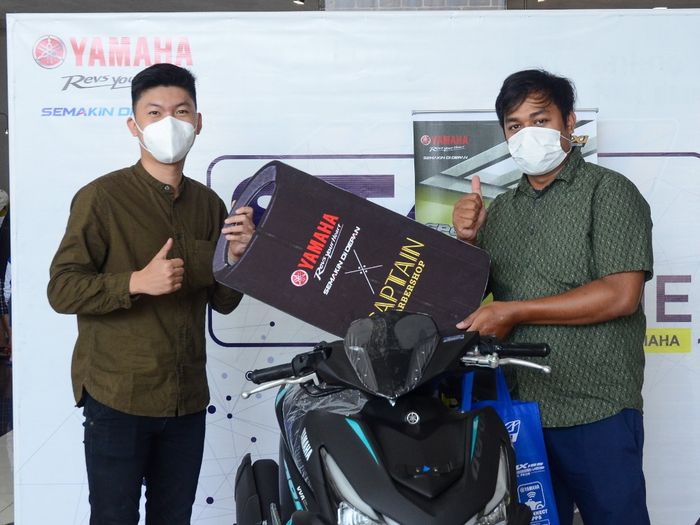 Pemberian hadiah Yamaha All New Aerox 155 kepada pemenang