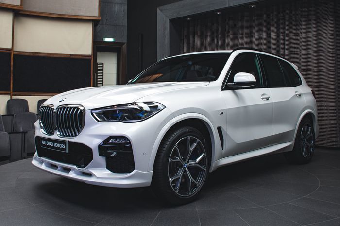 Modifikasi BMW X5 yang dipajang oleh BMW Abu Dhabi Motors