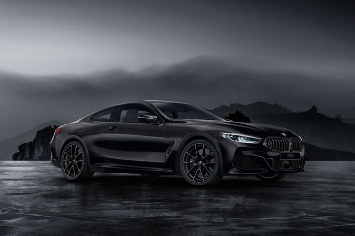 BMW 840i Coupe Frozen Black Edition