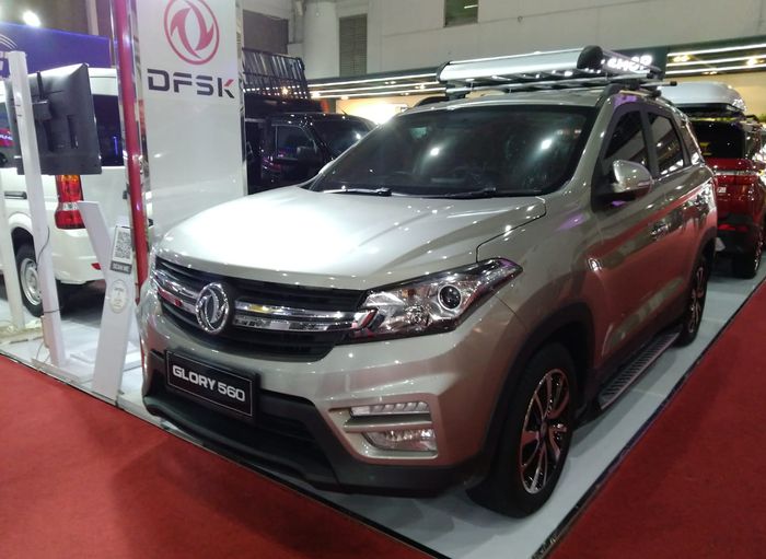 DFSK Glory 560 disembur promo