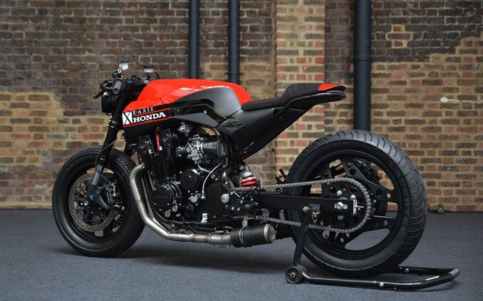 Honda CBX750 custom cafe racer dari X-Axis