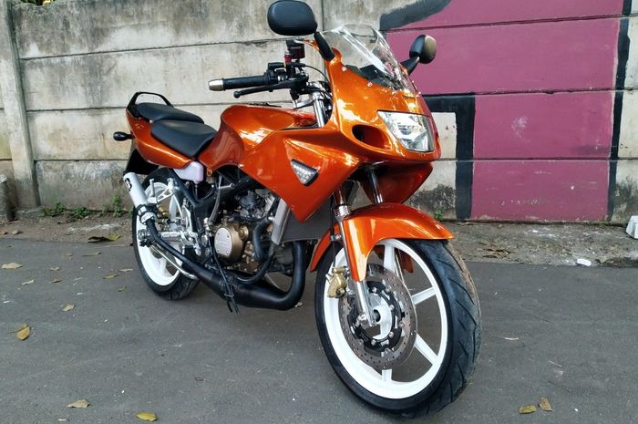 Kawasaki Ninja RR modif kaki-kaki 