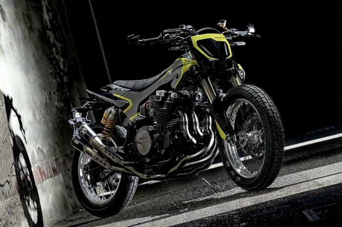 Yamaha XJR1300 modif supermoto garapan VR46 Riders Academy