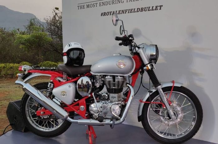 Bullet Trail 350 dapat rangka cat merah