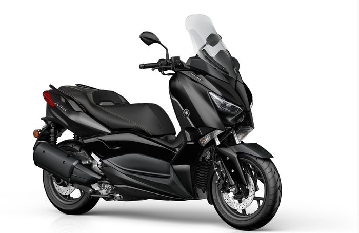 Tampilan Yamaha XMAX Iron Max