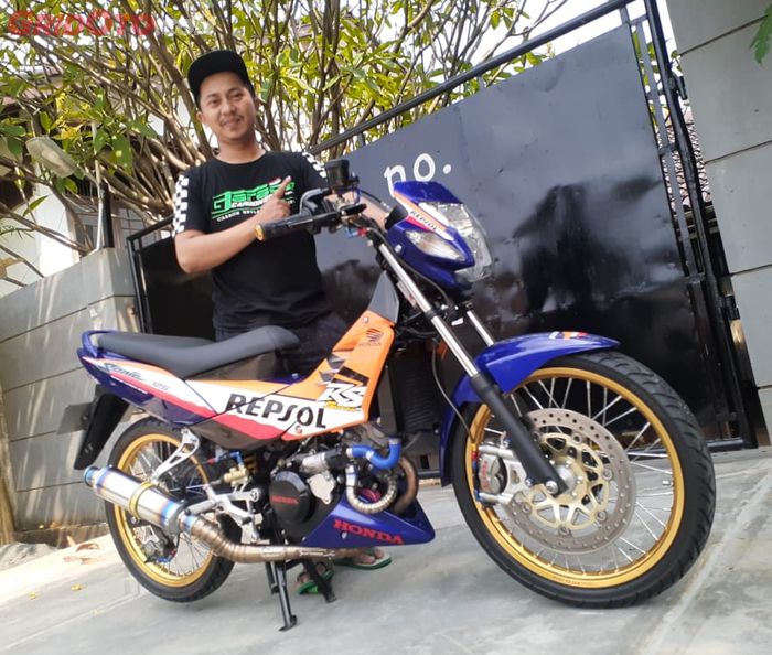 Sofian alias Chongky dengan Honda Nova Sonic 125 RS modifikasinya