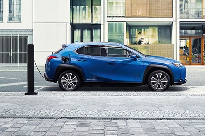 Lexus UX 300e