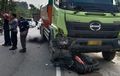 Honda BeAT Tertancap di Kolong Truk Tangki, Persis di Depan Roda, Gagal Nyalip Berujung Tragis
