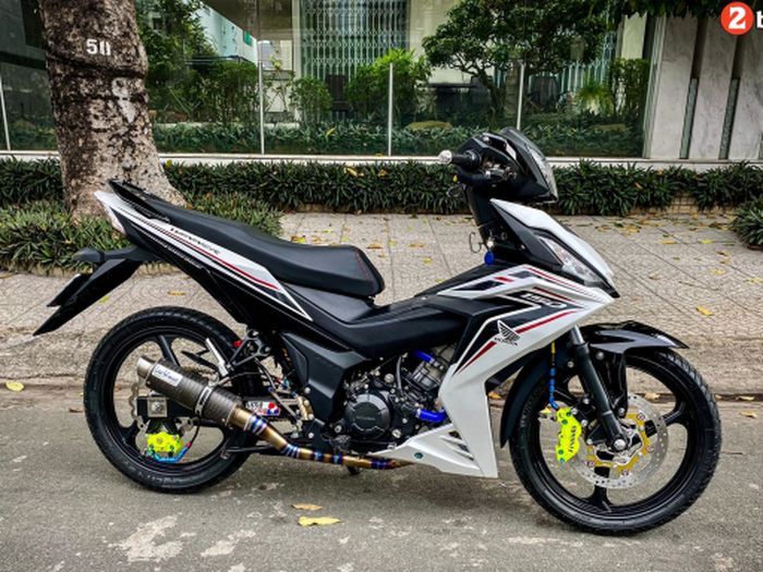 Modifikasi Honda Supra GTR 150 yang simpel tapi menawan