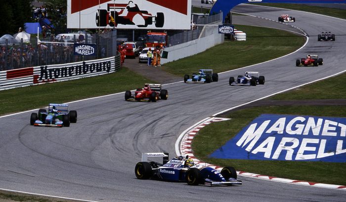 Penampilan terakhir Ayrton Senna bersama tim Williams di balap F1 San Marino 1994, sebelum kecelakaan di lap keenam
