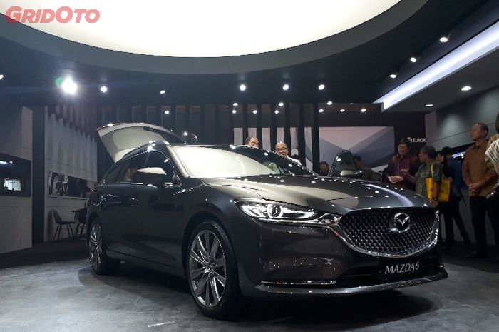 All New Mazda6 Elite Estate yang baru diluncurkan di GIIAS 2018