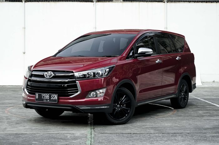 Kisaran harga dan spesifikasi Toyota Innova Venturer Diesel 2019 seken
