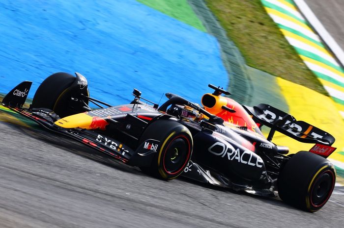 Max Verstappen dan Red Bull Racing bikin pengelola Sirkuit Imola kena denda