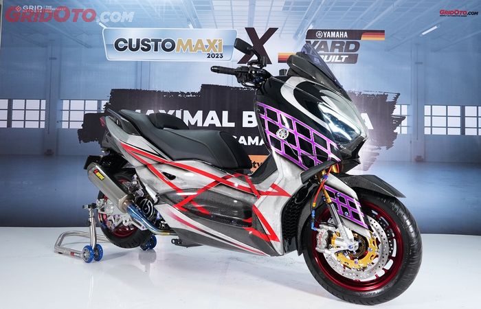 Juara 1 Master Class XMAX Customaxi X Yard Built 2023