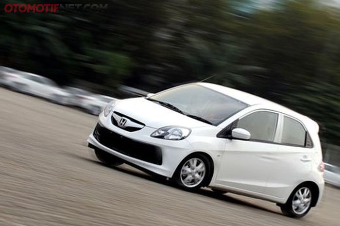 Honda Brio 2012 test drive