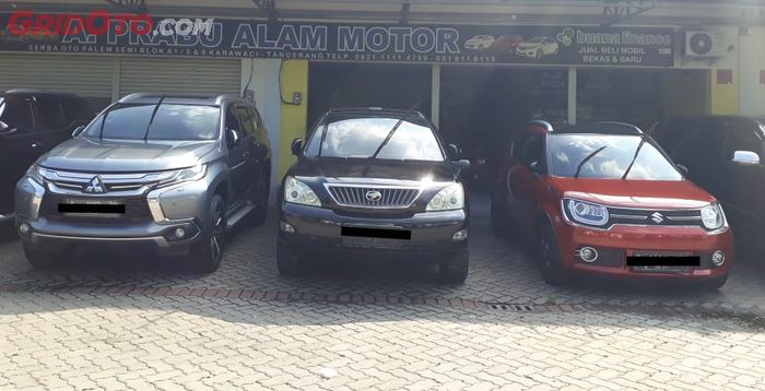 Stok mobil bekas di Prabu Alam Motor, Palem Semi, Tangerang