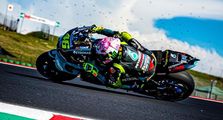 Terlalu Sering Balapan di Belakang, Valentino Rossi Mulai Halu