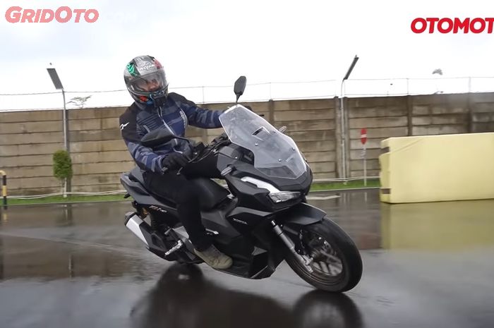 Test ride Honda ADV 160 oleh OTOMOTIF TV