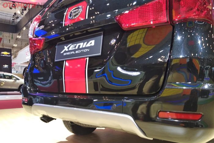 under spoiler di bumper belakang