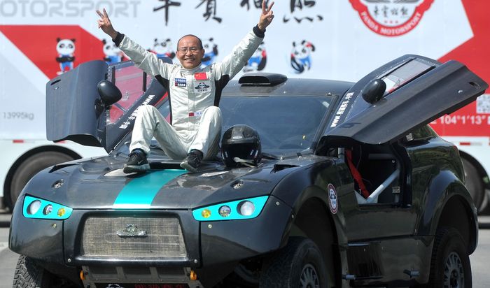 Liang Yuxiang saat mengikuti Taklimakan Rally 2015