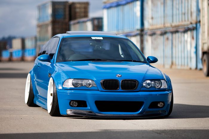 Modifikasi BMW M3 pakai warna biru Laguna Seca Blue