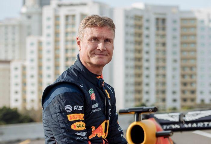 David Coulthard, mantan pembalap F1. Tidak menyarankan Mercedes untuk mengontrak Sebastian Vettel