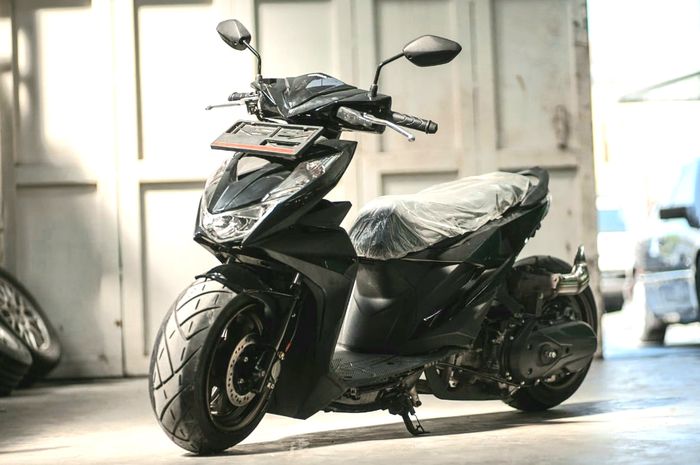 Honda BeAT modifikasi berkaki-kaki gambot