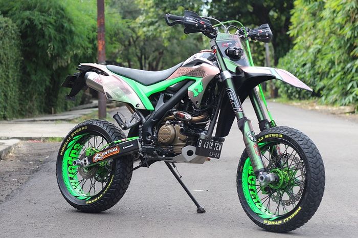 Kawasaki D-Tracker 2015 Tampil Lebih Kekar  &ldquo;Adopsi kaki-kaki CRF450&rdquo;