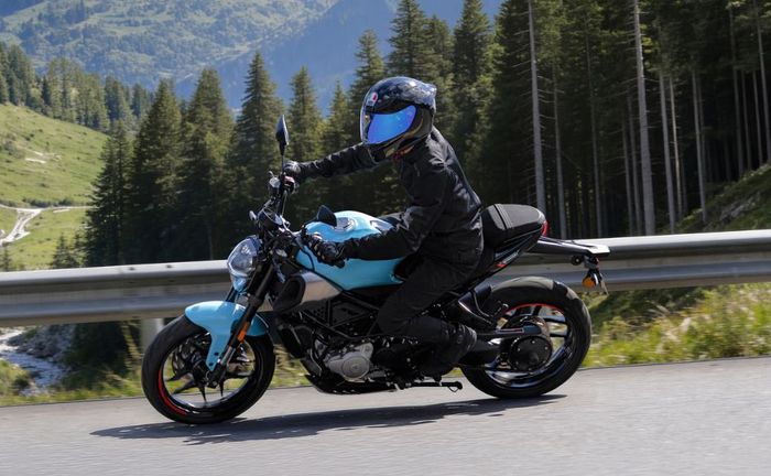 Morbidelli N125V saat dikendarai