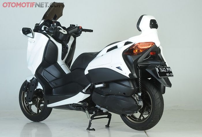 Dengan bagasi tambahan, tempat penyimpanan semakin banyak nih!