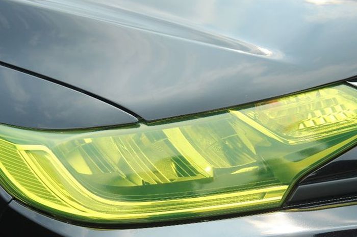 Headlamp Honda Jazz RS dilapis stiker kuning 