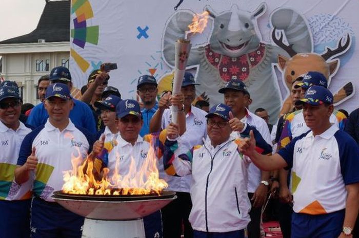 Pawai obor  relay Asian Games 2018 mengubah arus lalu lintas
