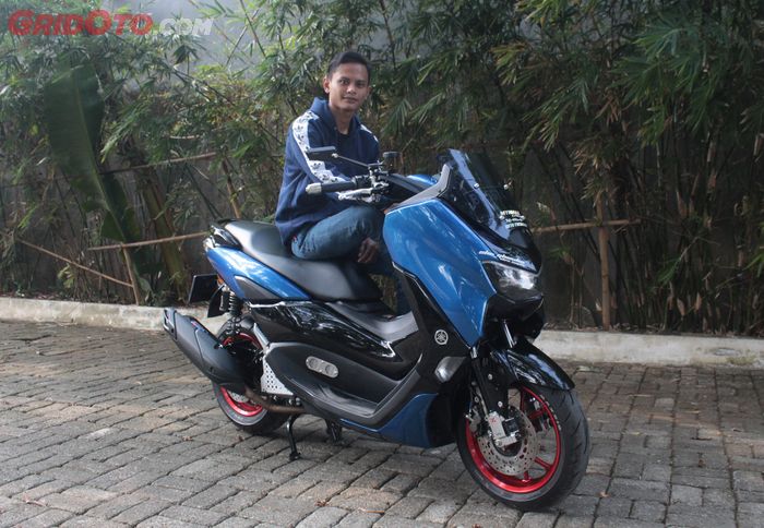 Bro Pria dengan Yamaha New NMAX modifikasi