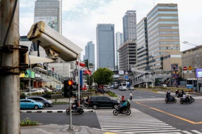 CCTV tilang elektronik sudah terpasang di beberapa ruas jalan di Jakarta.