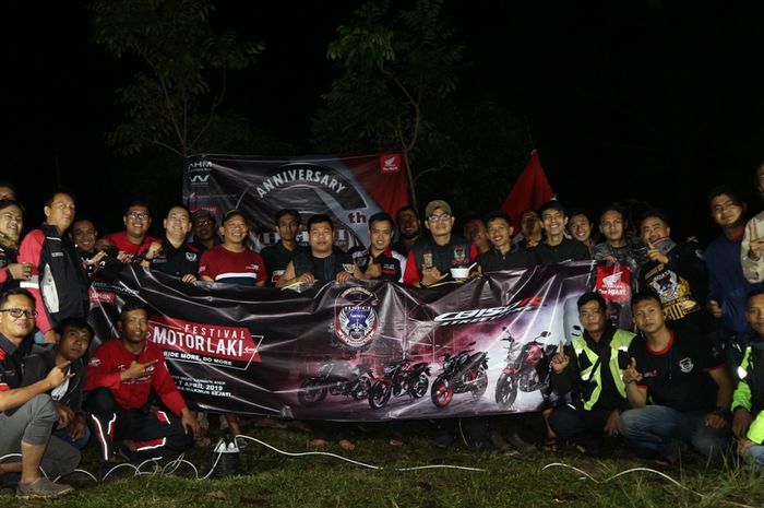 Komunitas Honda Street Fire Club Indonesia (HSFCI) merayakan hari jadi mereka yang ke-6