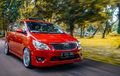 Interior Innova Merah Ini Berubah Total, Pakai Jok BMW Plus Captain Seat