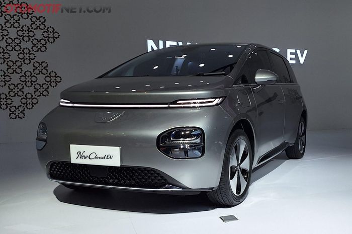 Kisaran harga Wuling Cloud EV Pro tahun 2026.