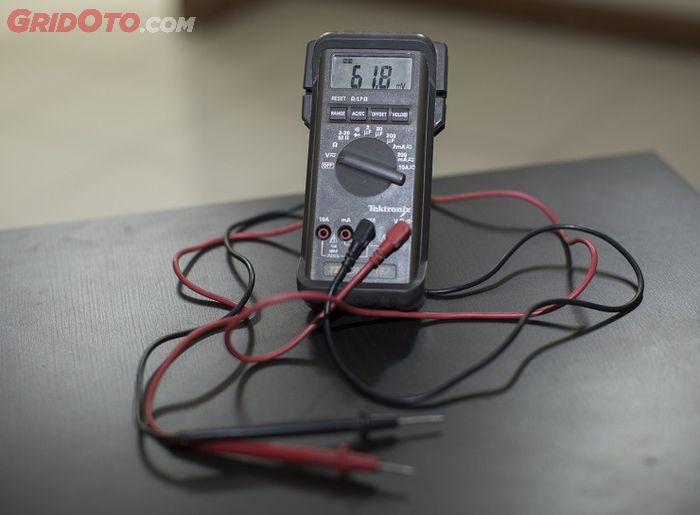 Pengukuran pakai multimeter digital agar akurat