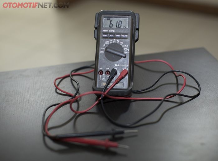 Pengukuran pakai multimeter digital agar akurat