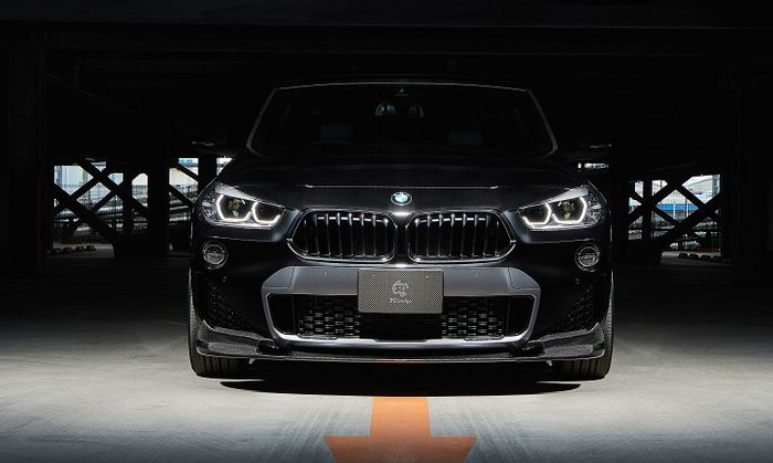 Tampilan depan BMW X2 dengan splitter baru garapan 3D Design