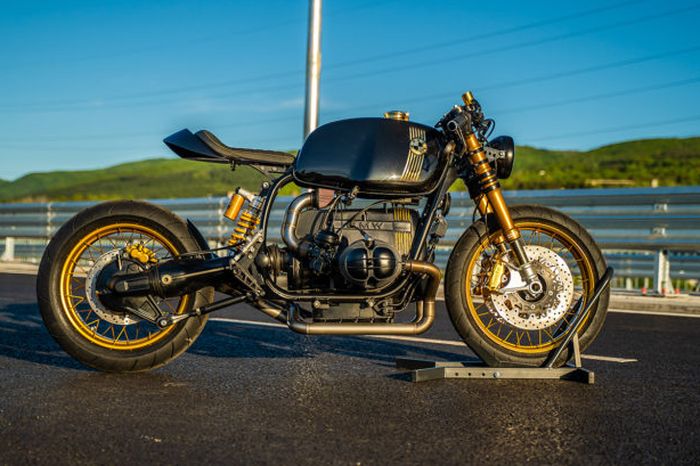 BMW R100 cafe racer yang mewah