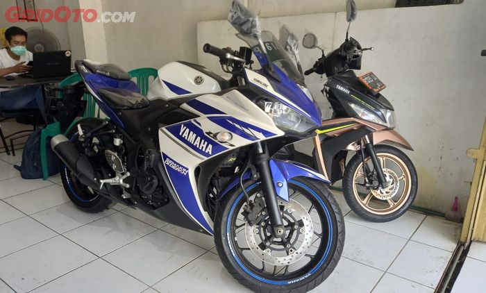 Kampas kopling Yamaha R25 per lembarnya dijual Rp 50 ribuan.